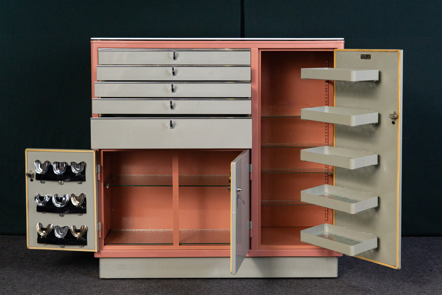 ritter medizinschrank Y112_1803