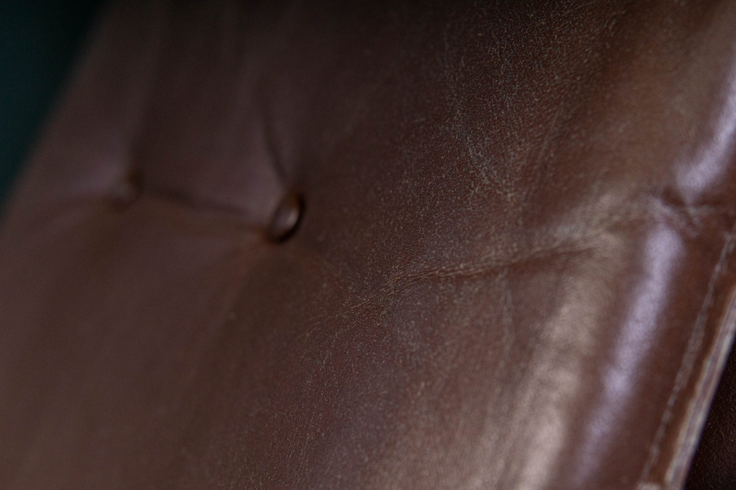 ledersessel mit ottoman Y201_0401