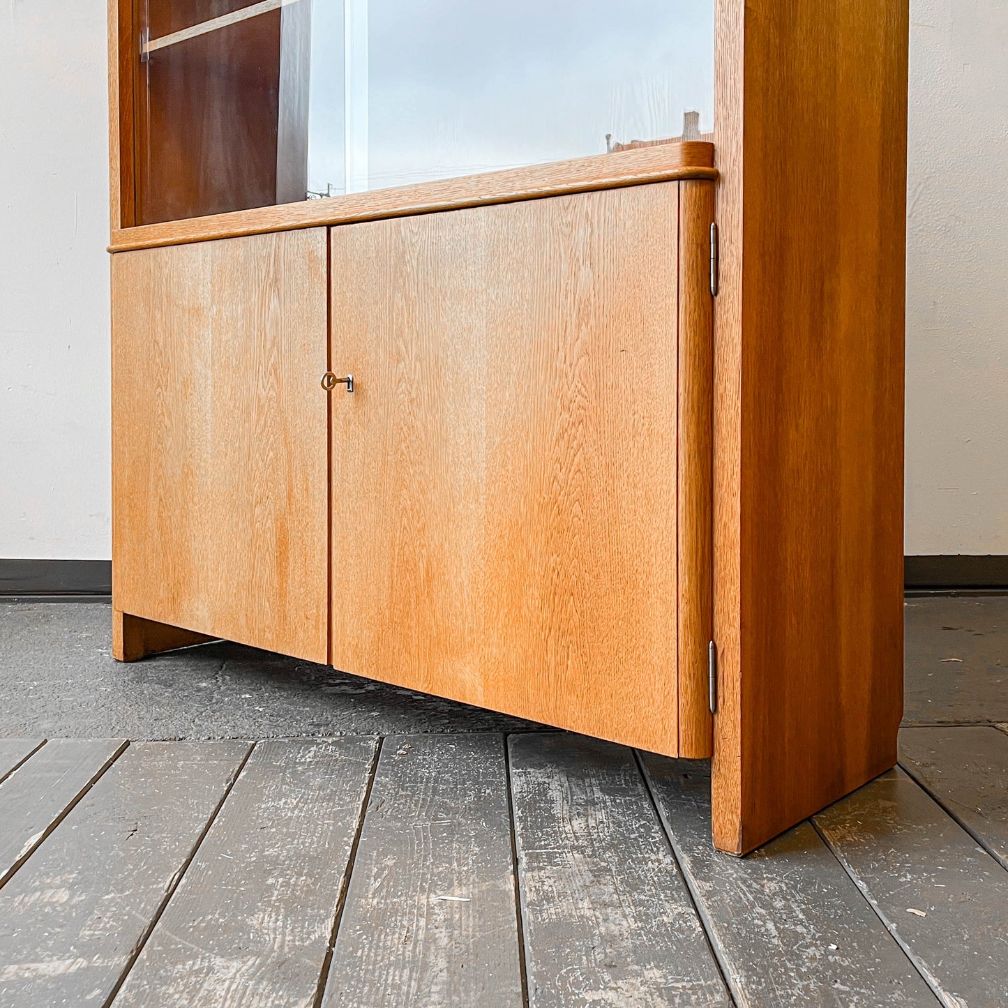 hellerau vitrinenschrank Y301_0401