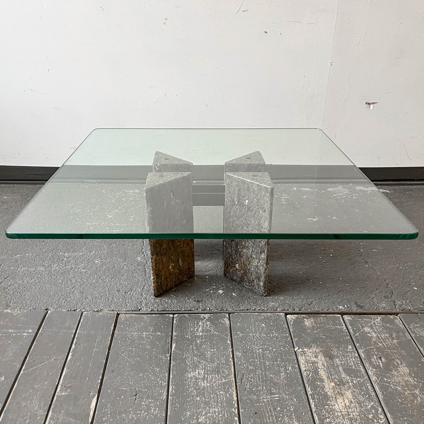 brutalistischer couchtisch Y301_0402