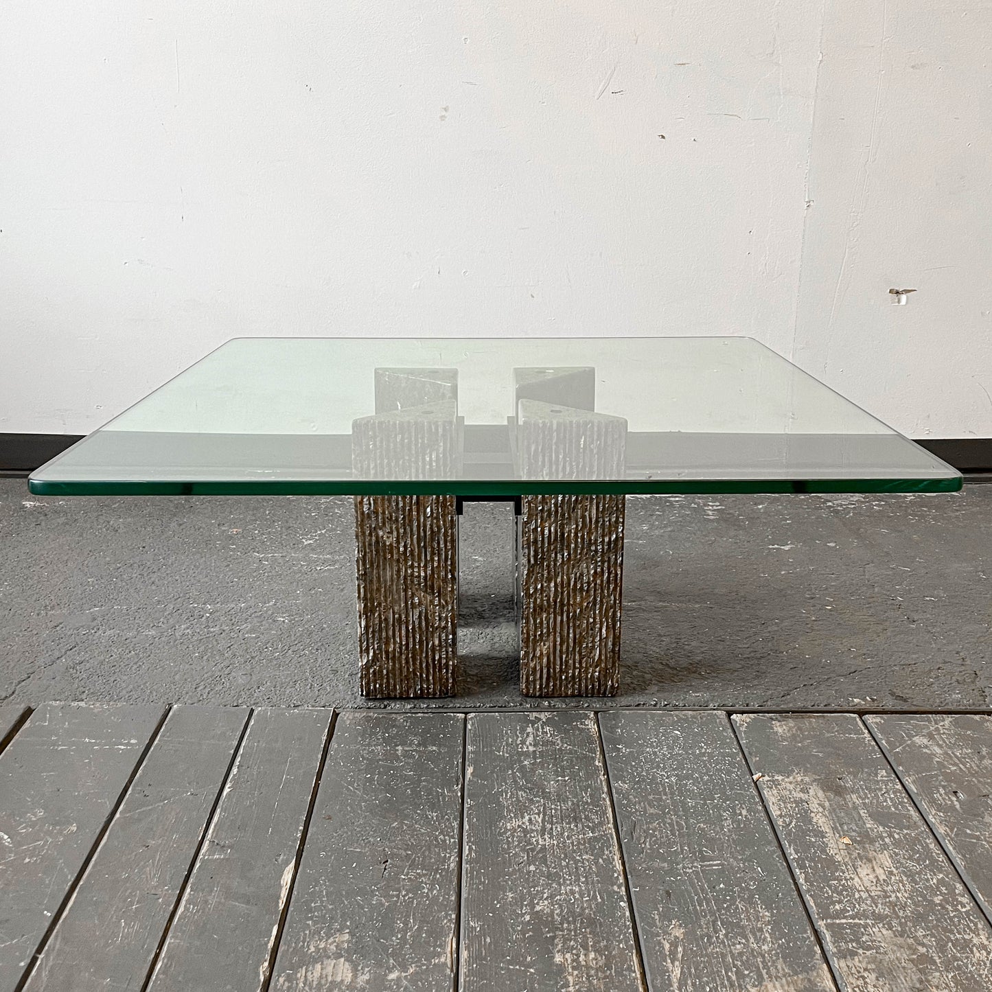 brutalistischer couchtisch Y301_0402