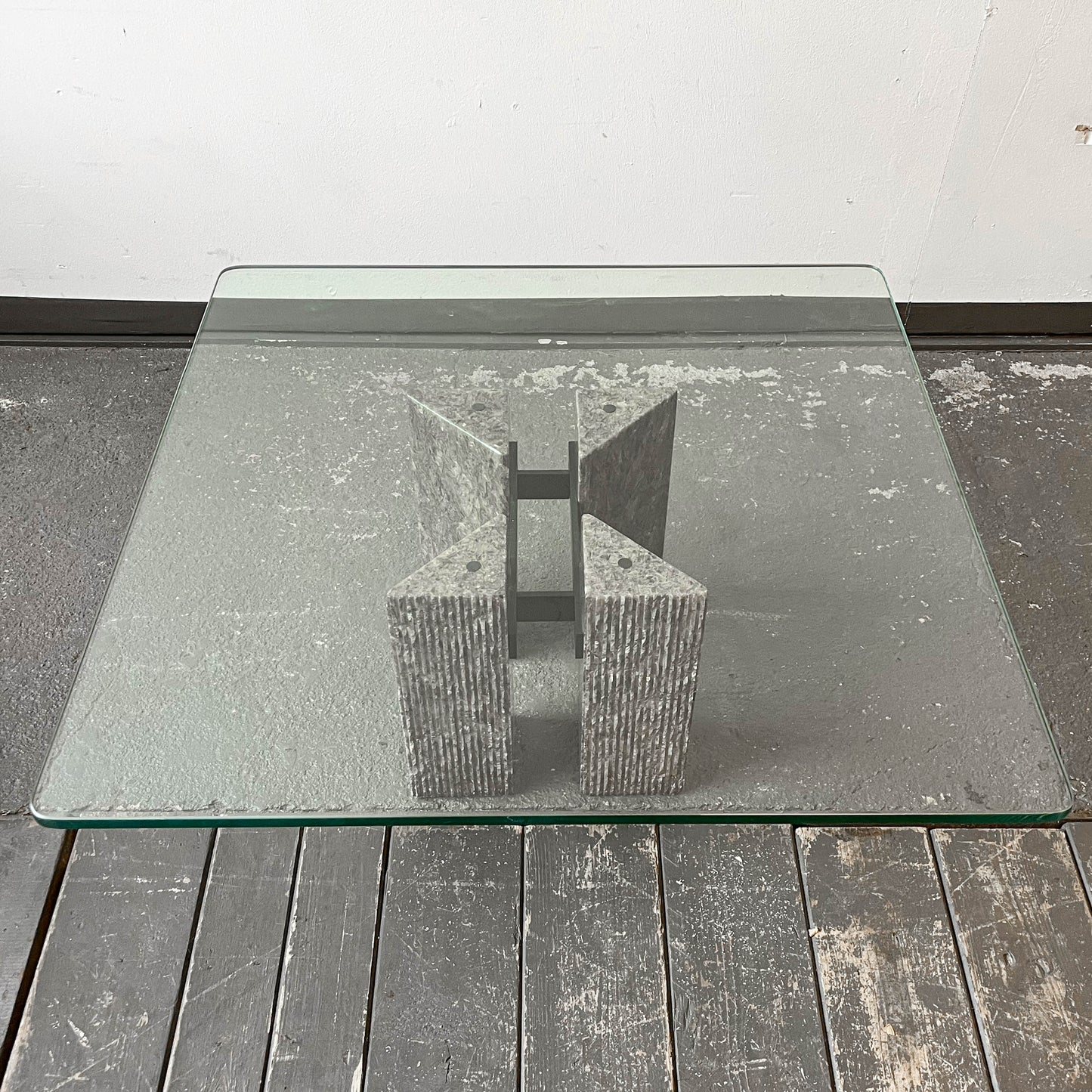 brutalistischer couchtisch Y301_0402
