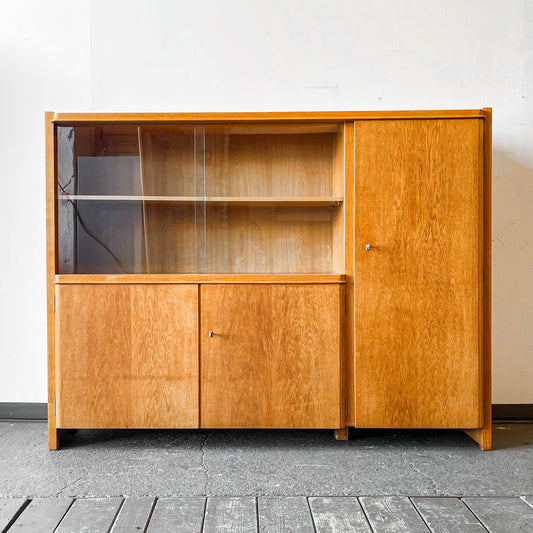 hellerau vitrinenschrank Y303_0601