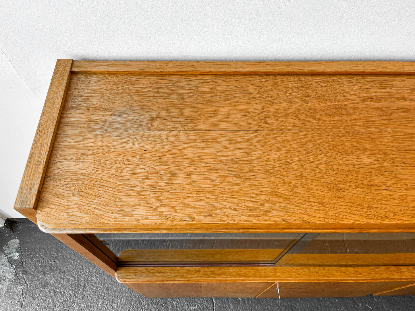 hellerau vitrinenschrank Y303_0601