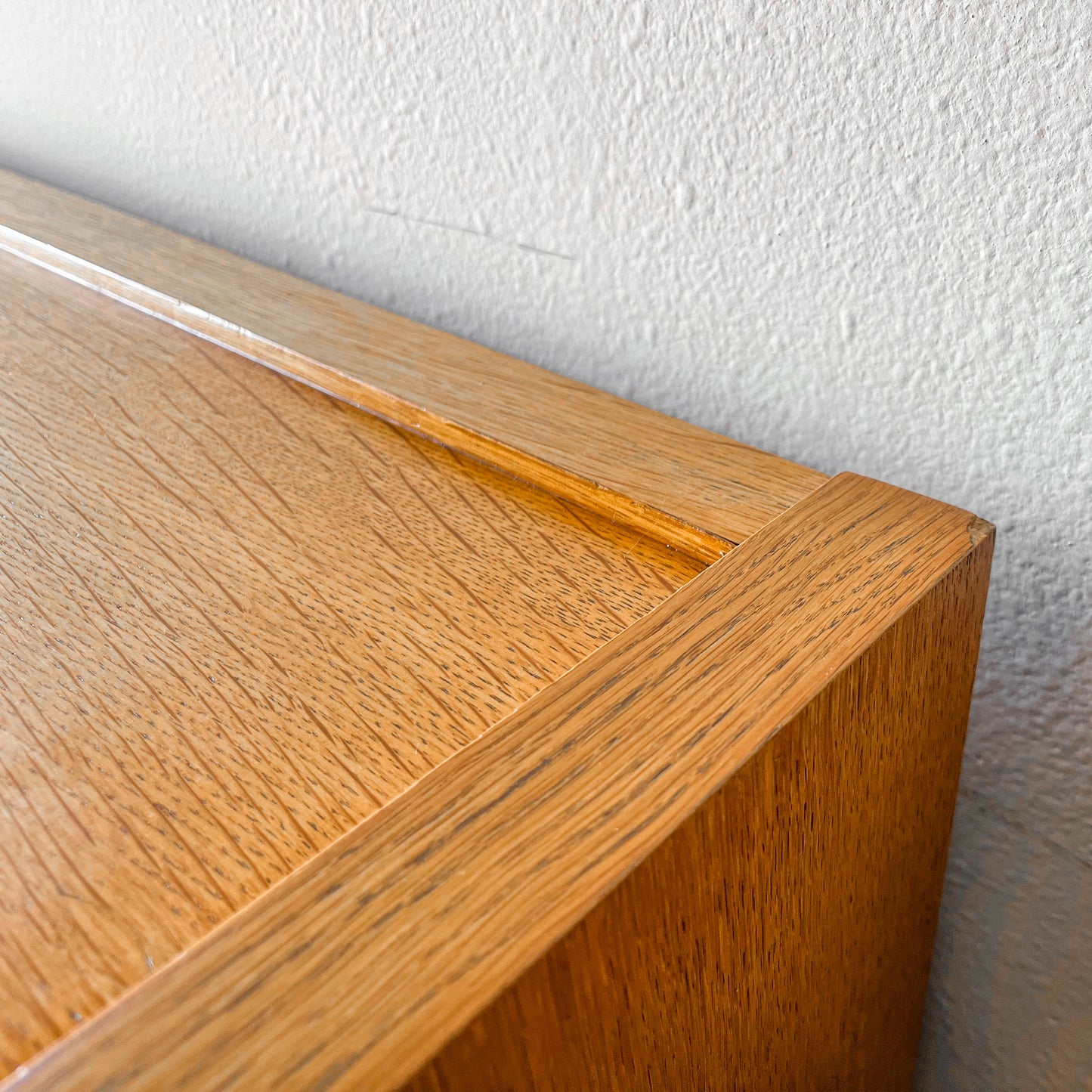 hellerau vitrinenschrank Y303_0601