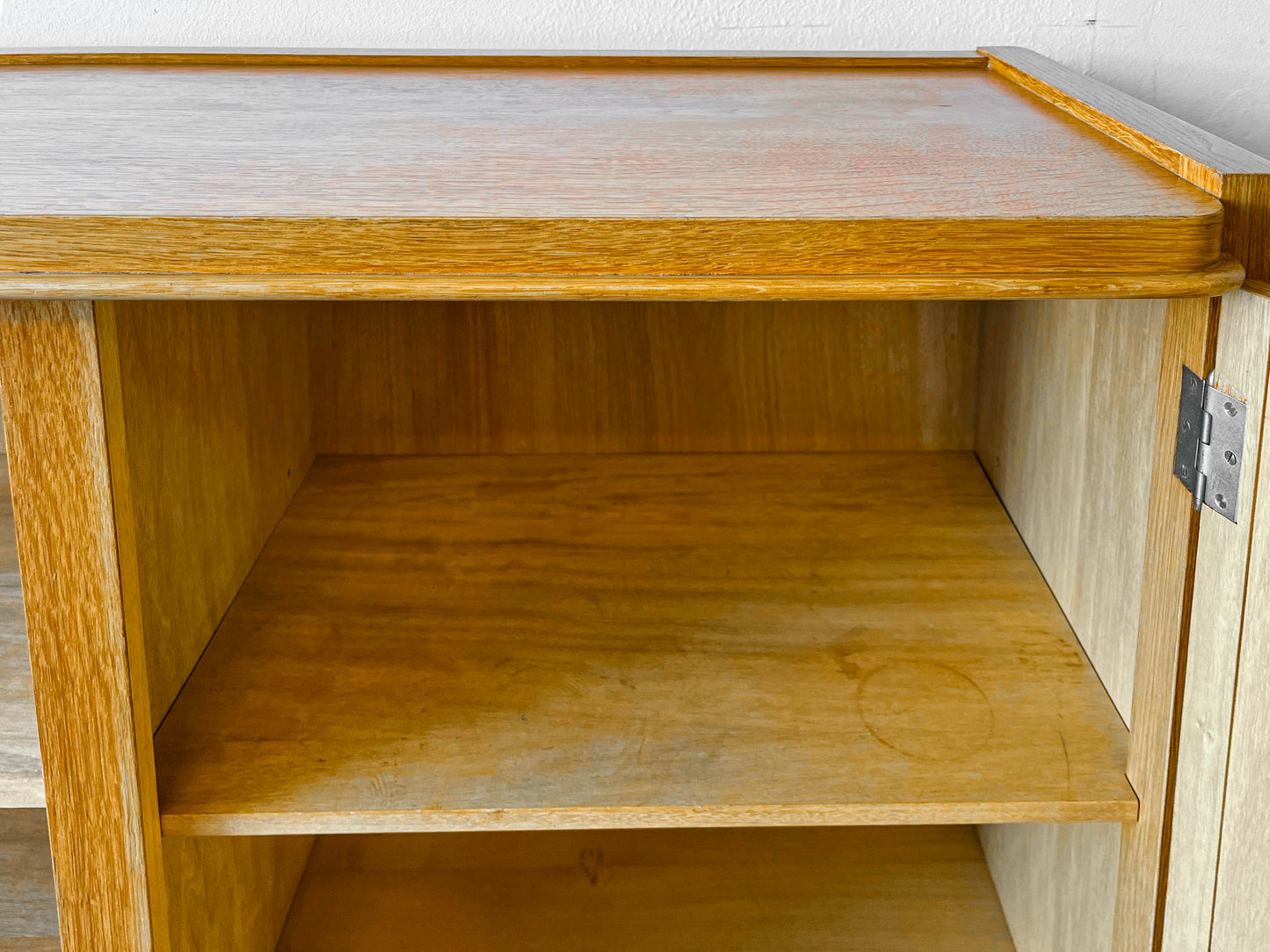 hellerau vitrinenschrank Y303_0601
