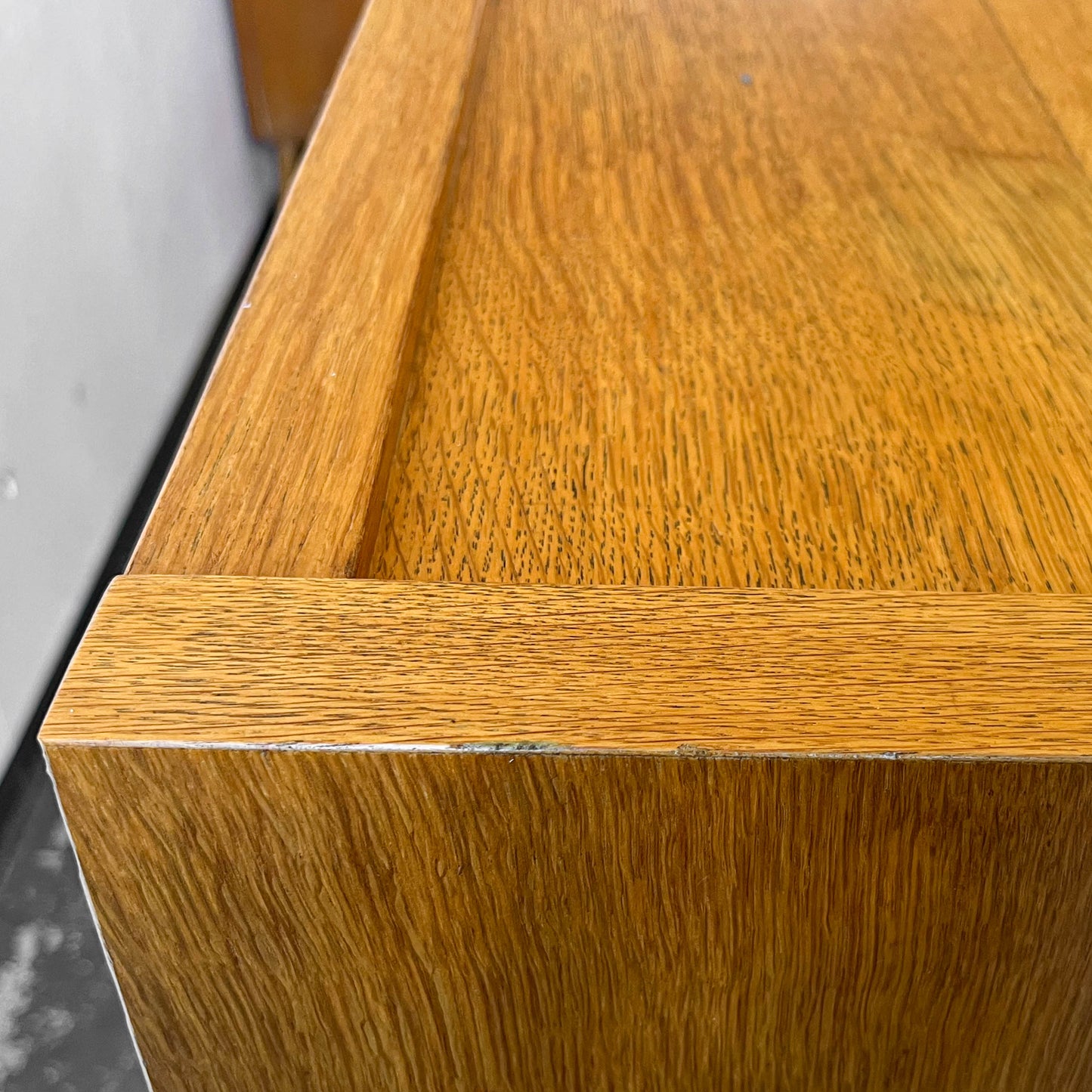 hellerau vitrinenschrank Y303_0601
