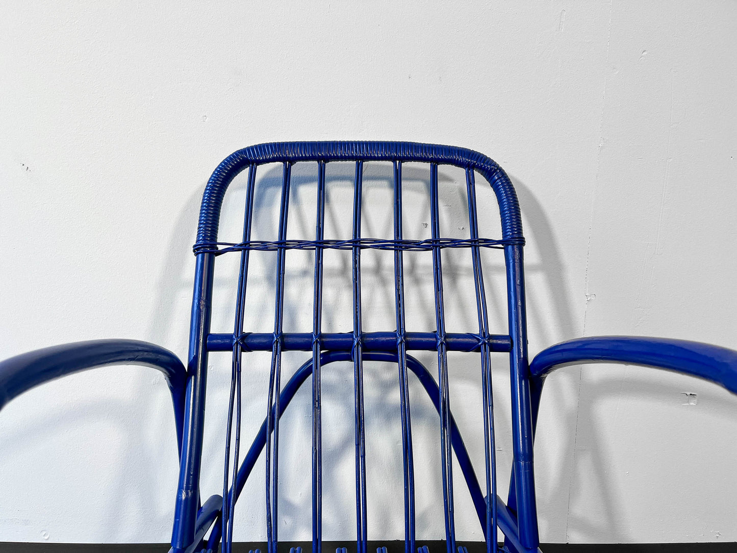 blauer stuhl aus bambus Y202_2201