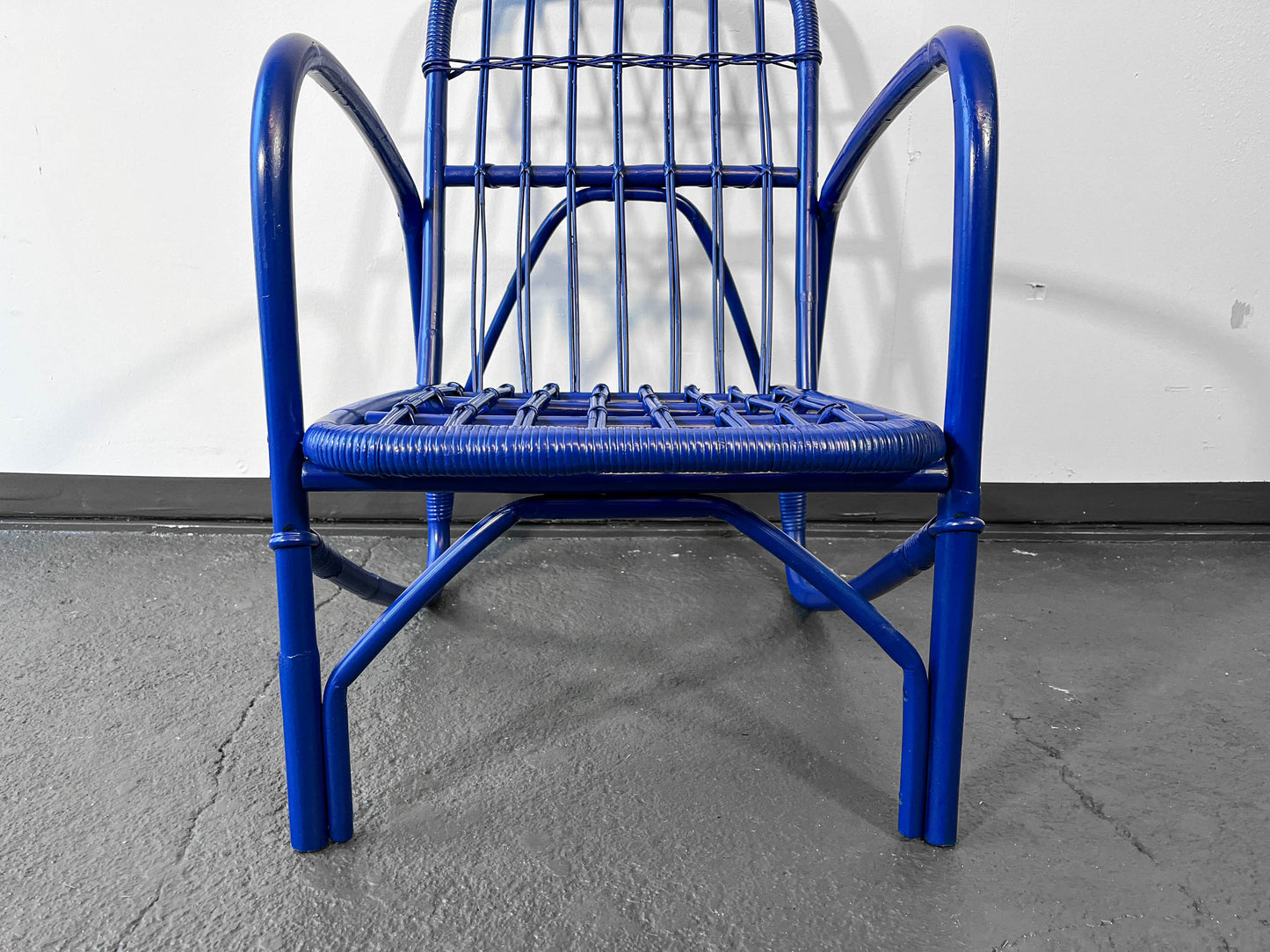blauer stuhl aus bambus Y202_2201