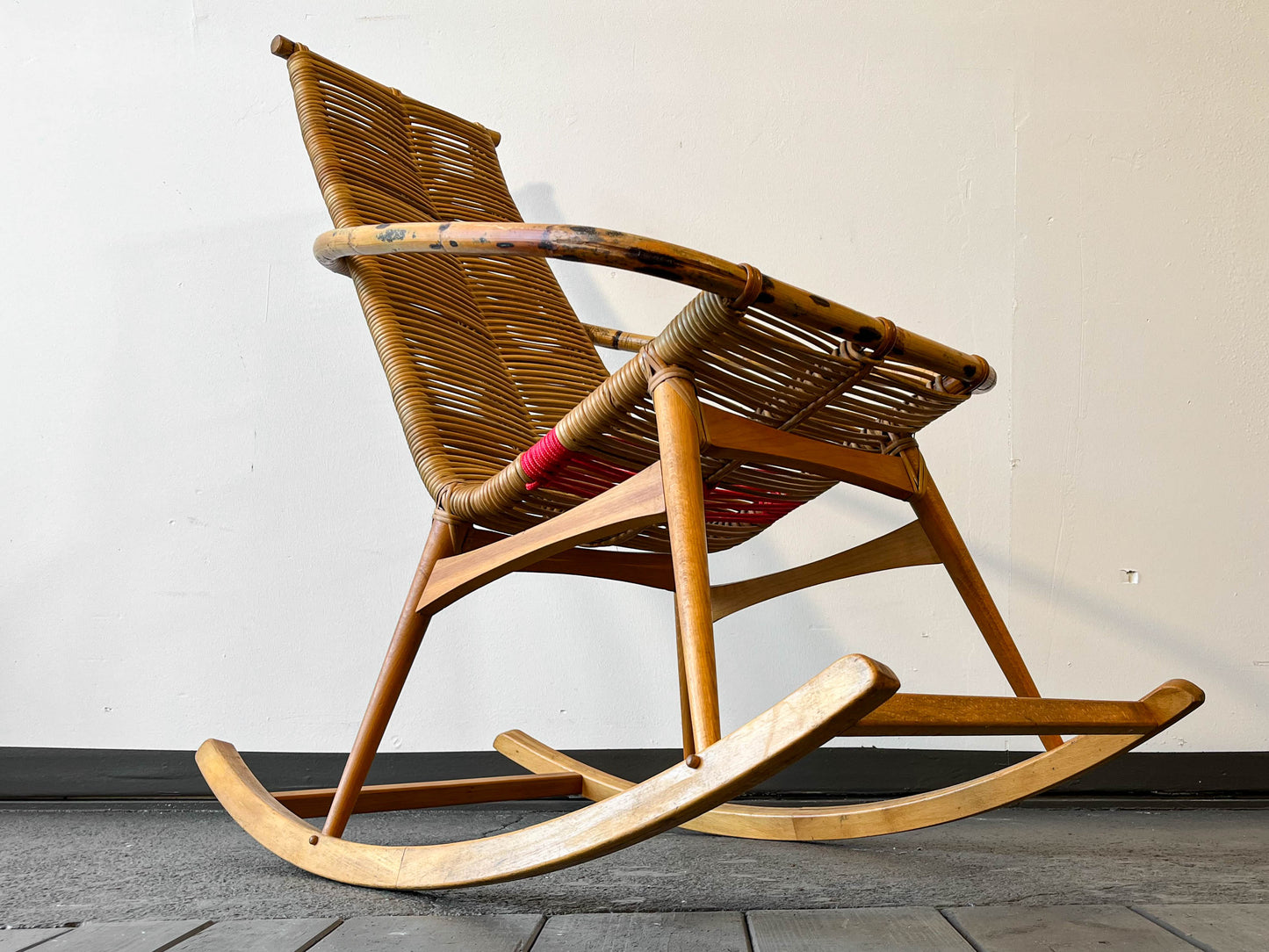 tschechischer schaukelstuhl Y202_2401