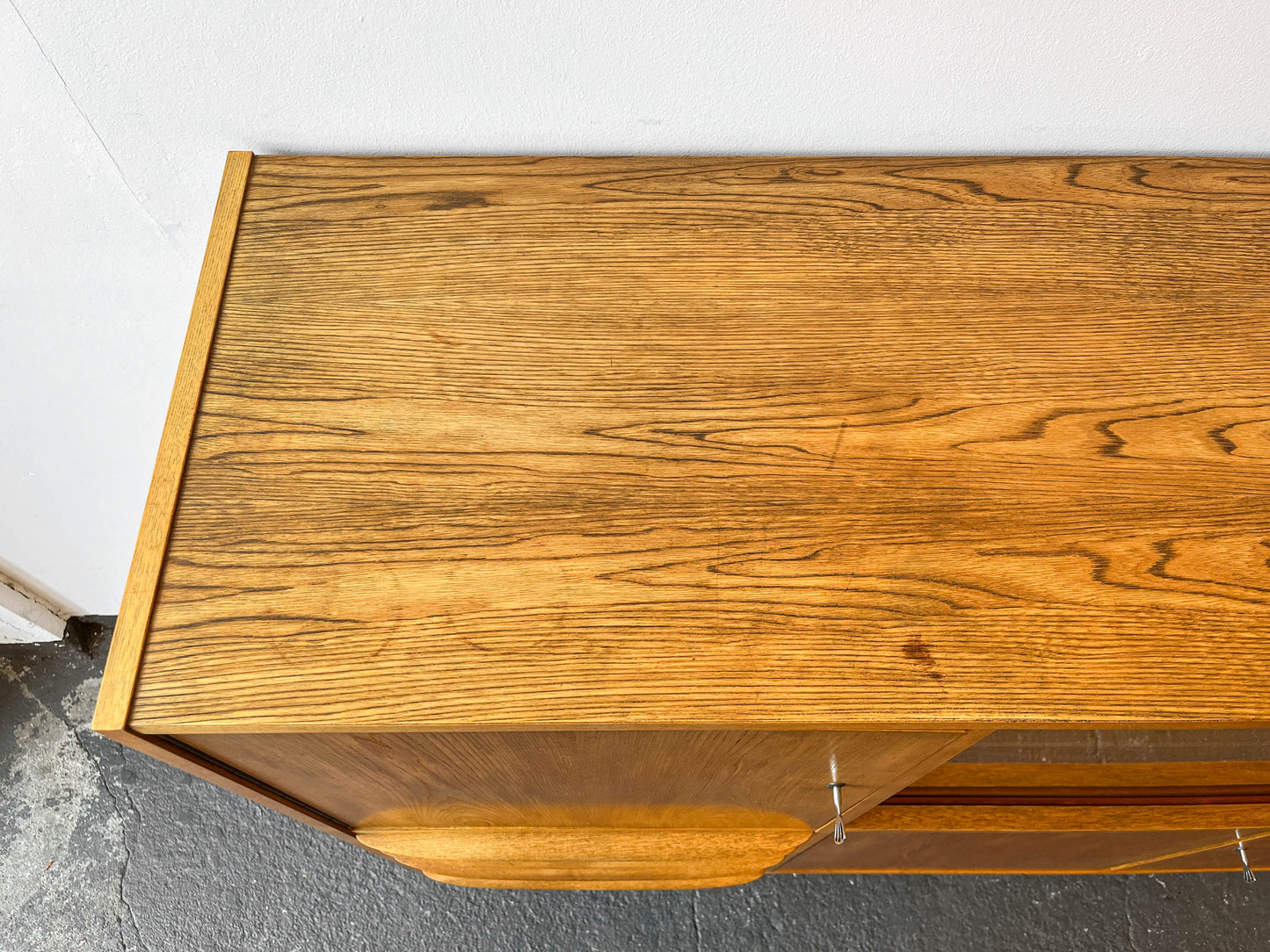 hellerau vitrinenschrank Y303_1901