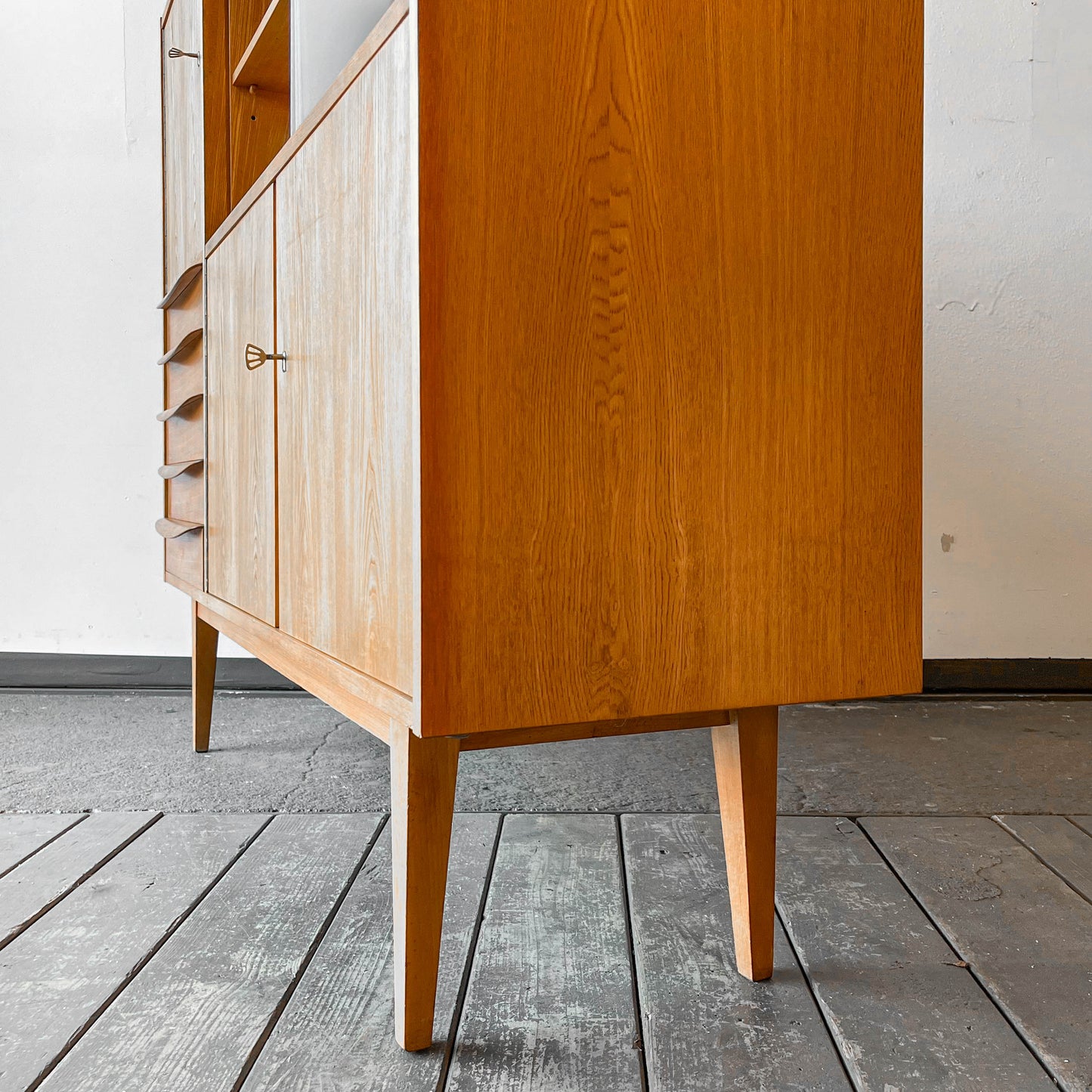 hellerau vitrinenschrank Y303_1901