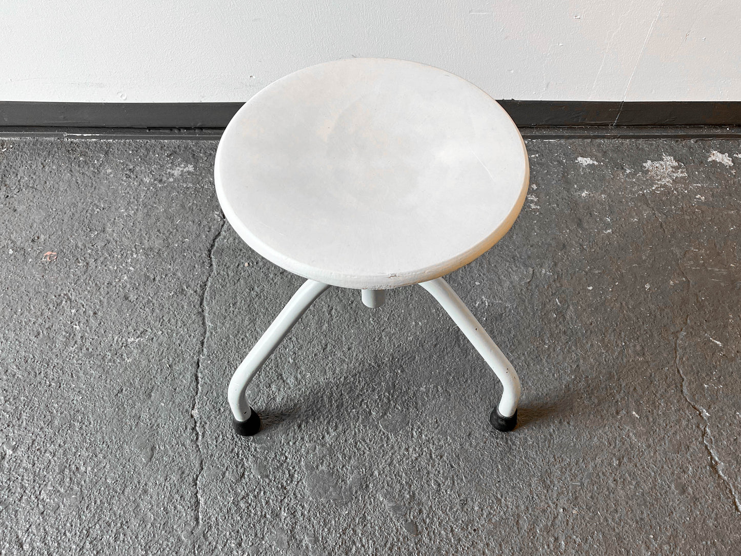 industriehocker in weiß Y205_1206