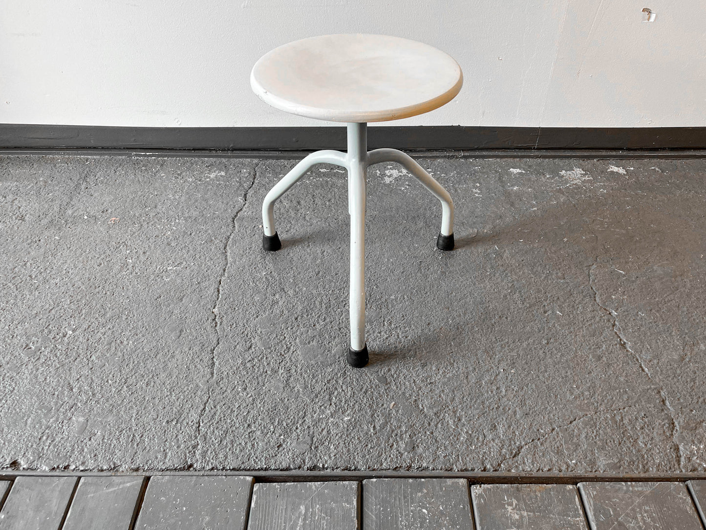 industriehocker in weiß Y205_1206