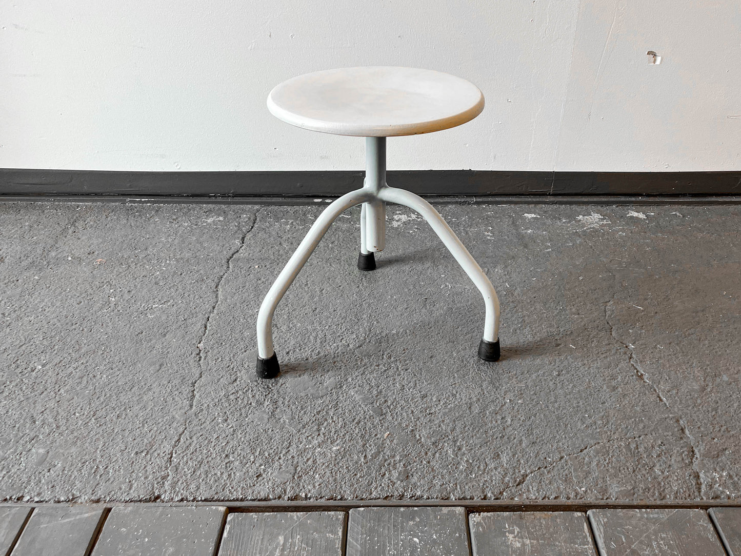 industriehocker in weiß Y205_1206