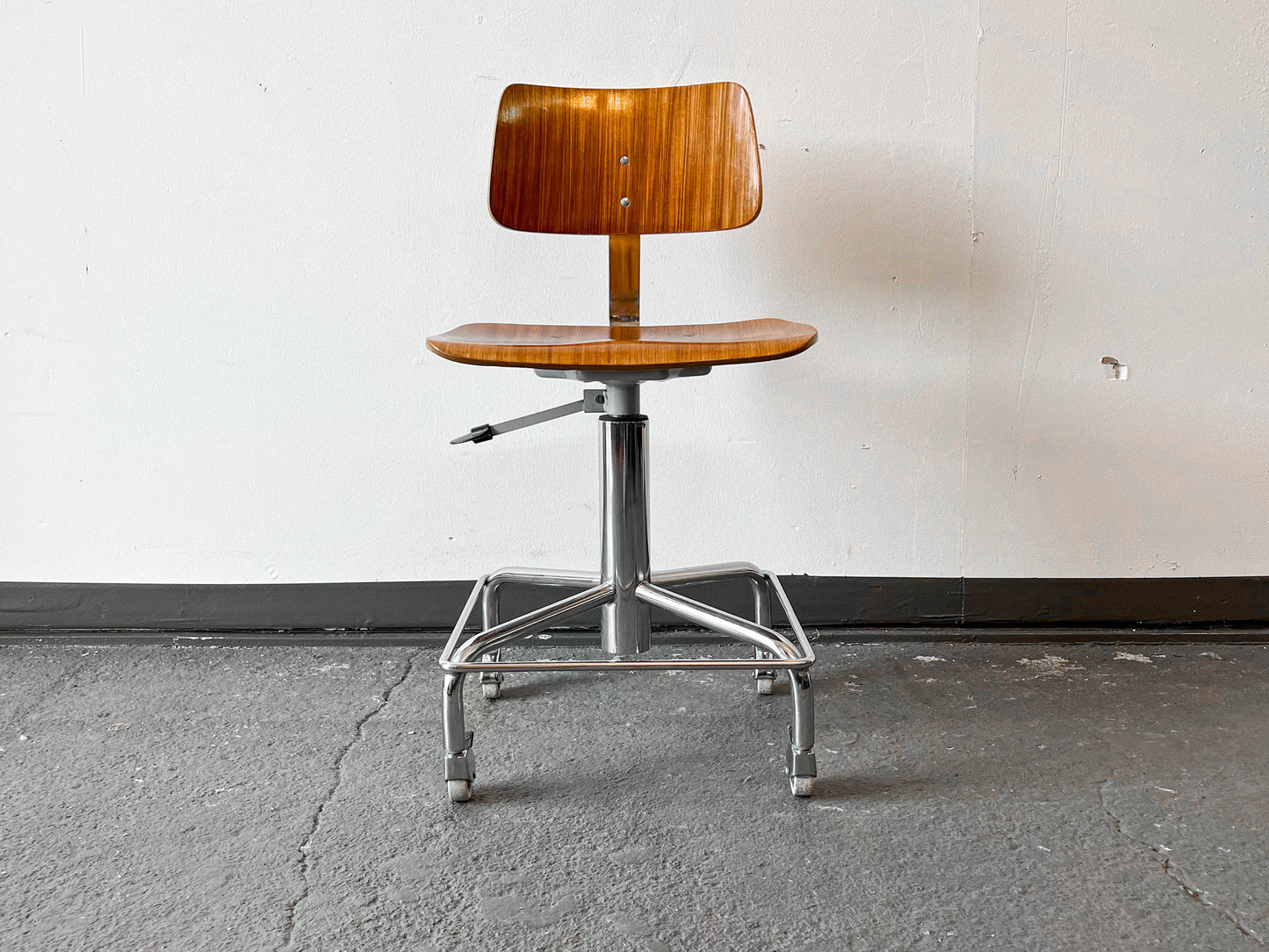 mid-century drehstuhl