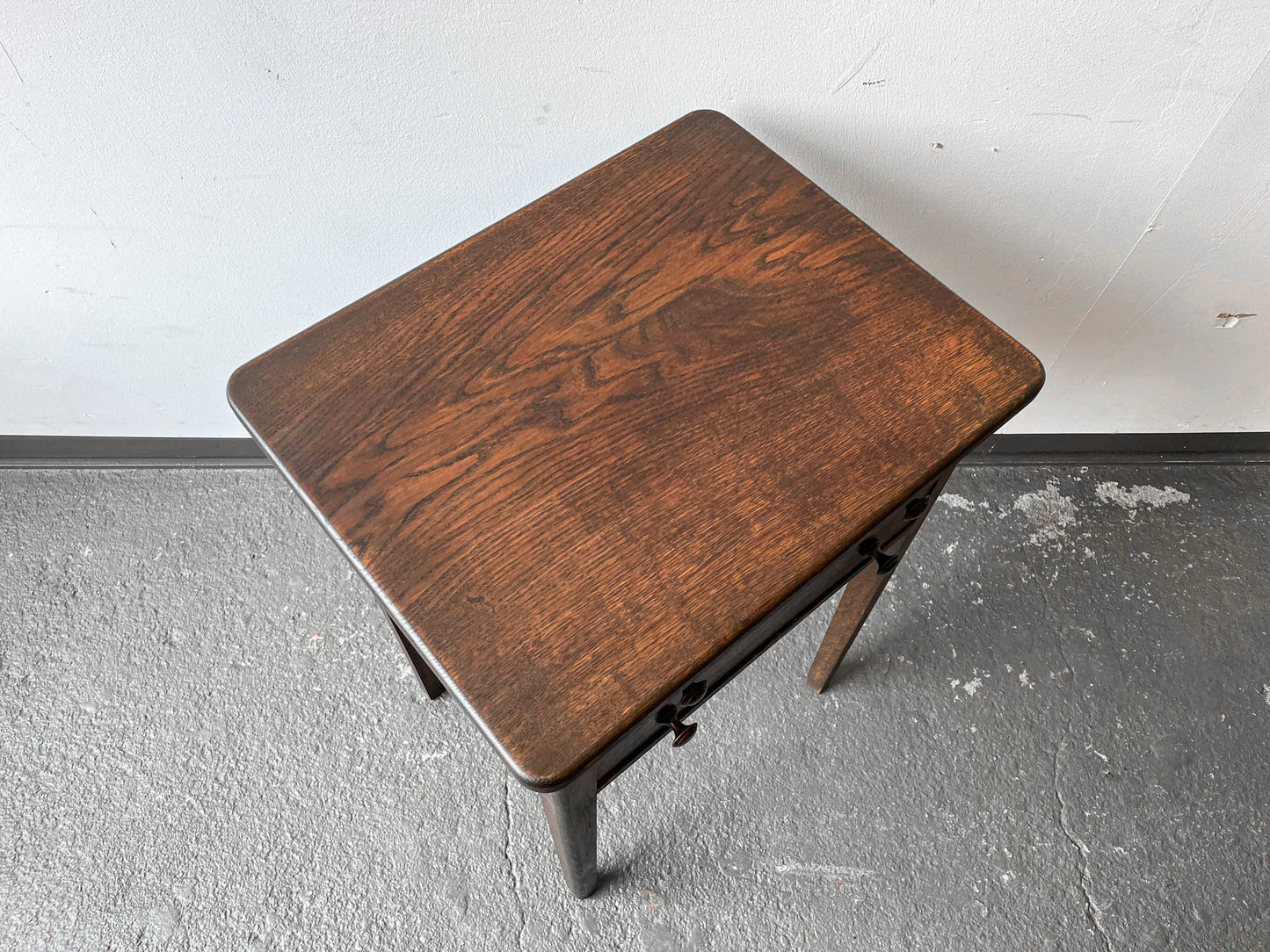 eleganter nähtisch Y210_0803