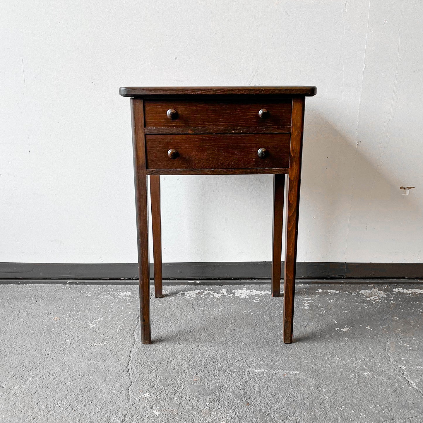 eleganter nähtisch Y210_0803