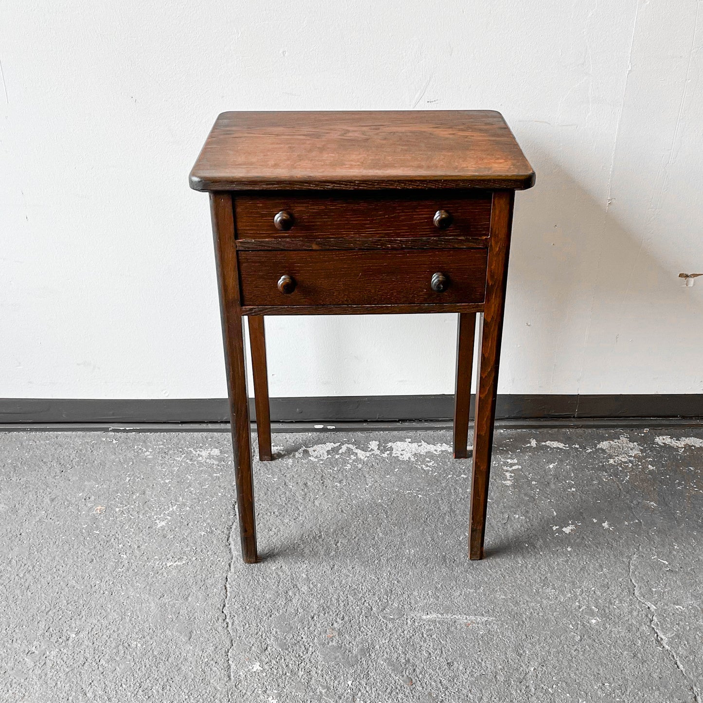 eleganter nähtisch Y210_0803