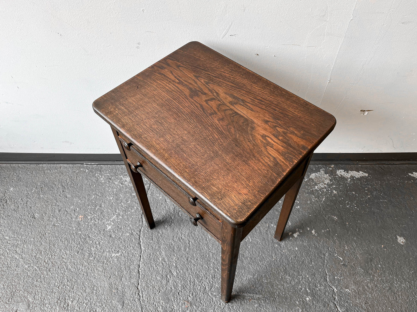 eleganter nähtisch Y210_0803