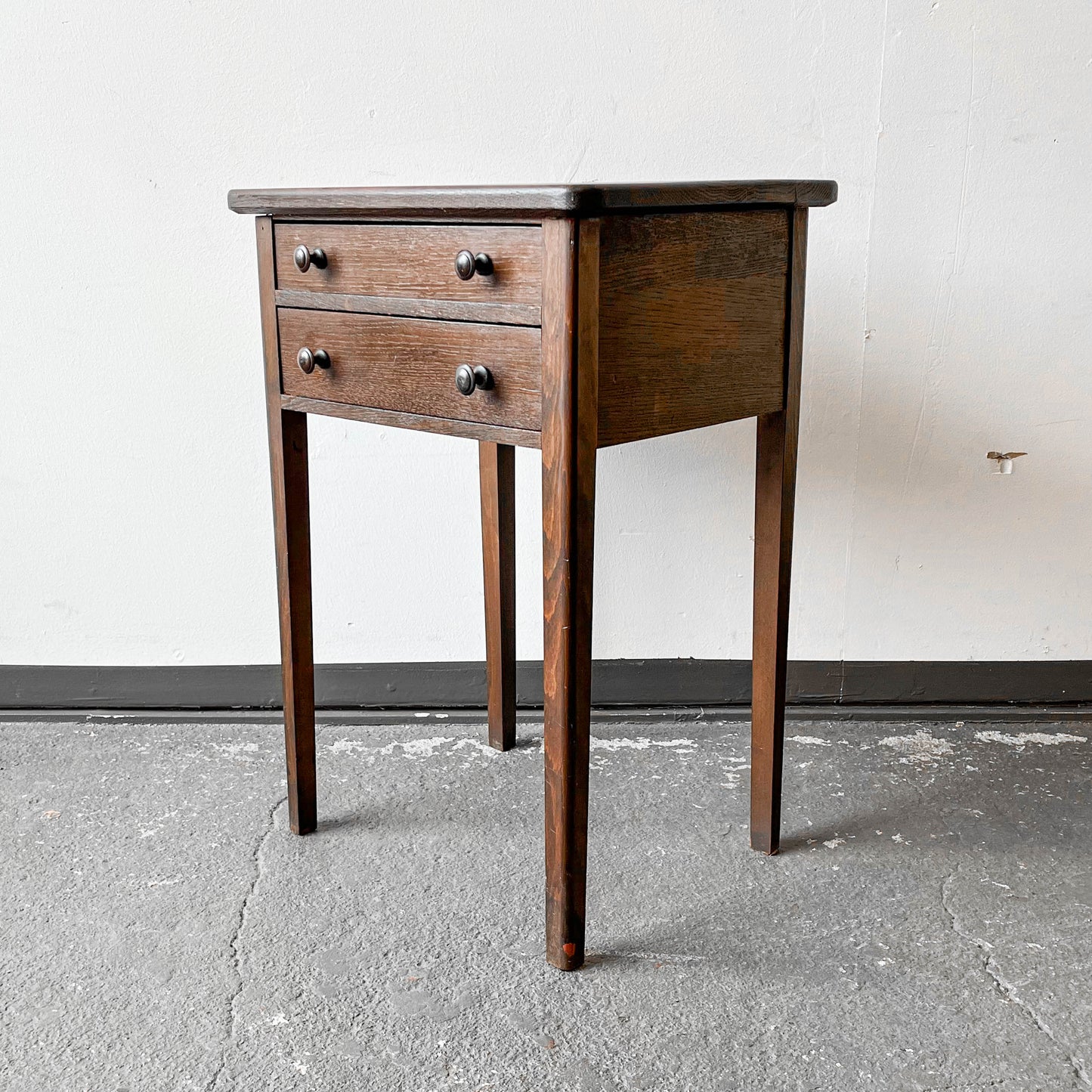 eleganter nähtisch Y210_0803