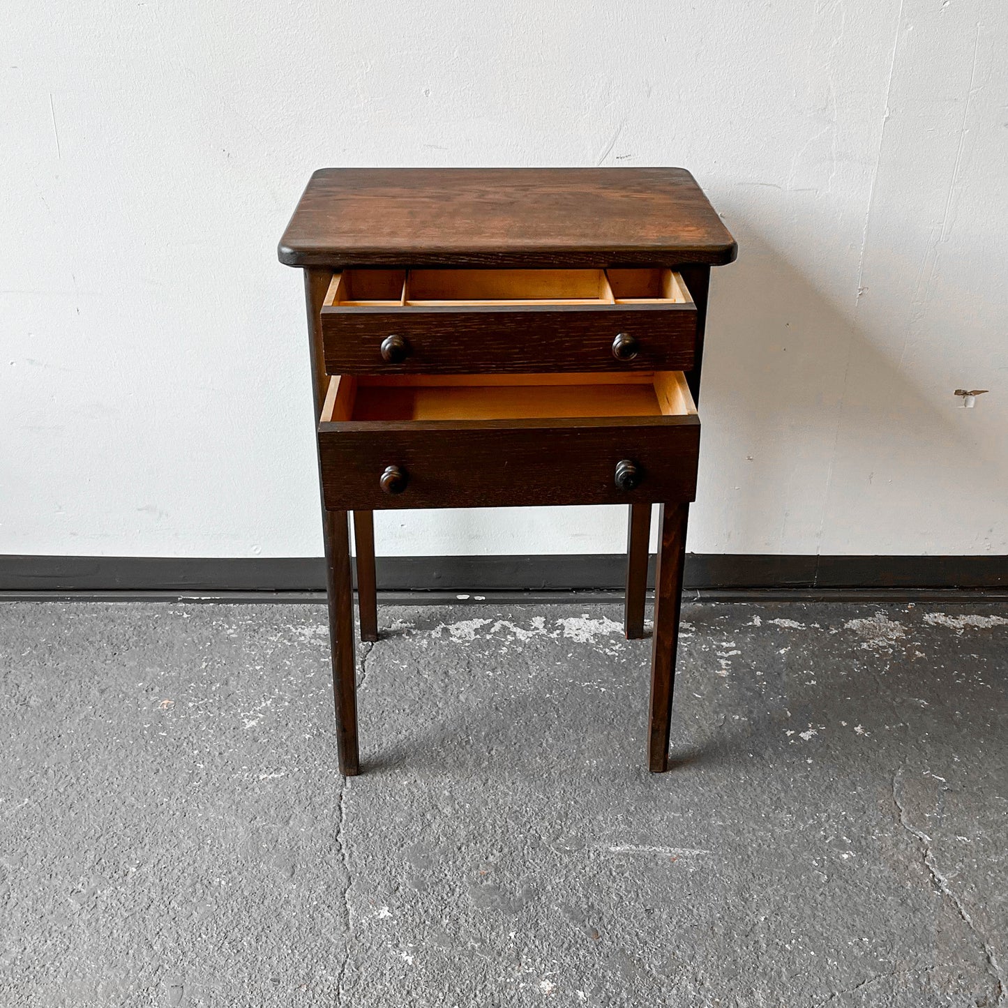 eleganter nähtisch Y210_0803