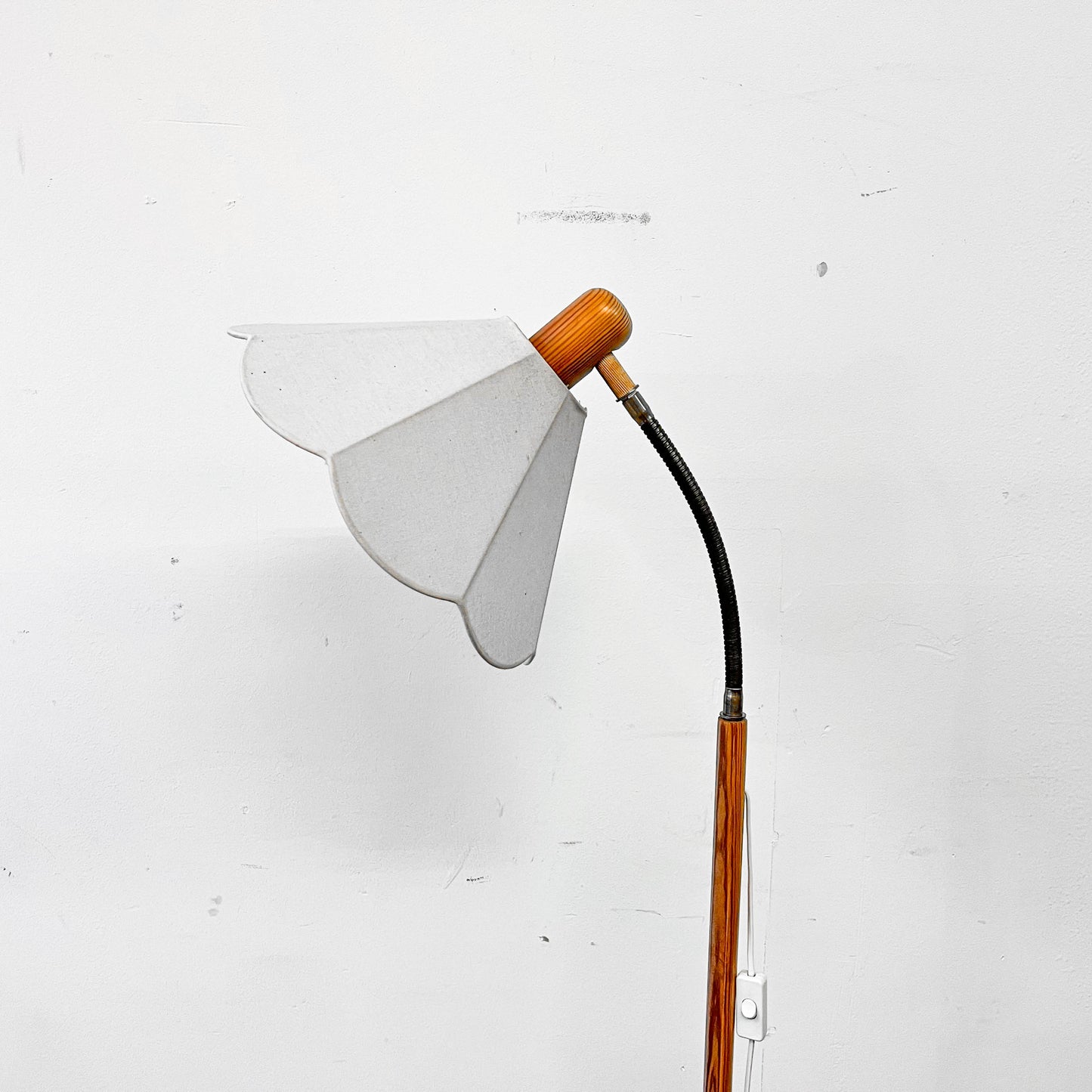 wunderschöne stehleuchte Y212_1302