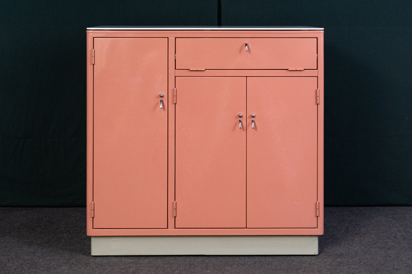 ritter medizinschrank Y112_1803