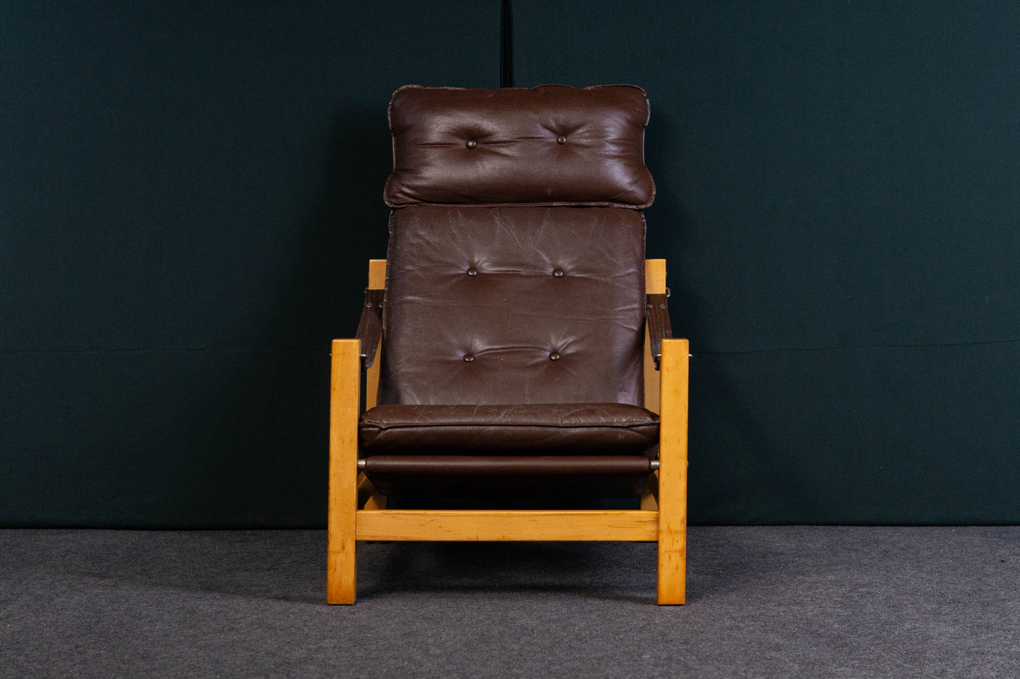 ledersessel mit ottoman