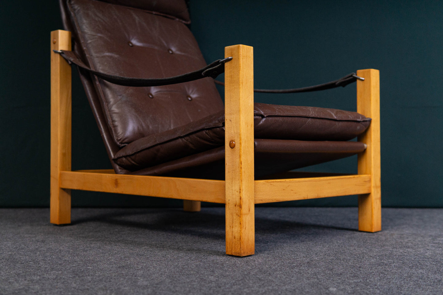 ledersessel mit ottoman