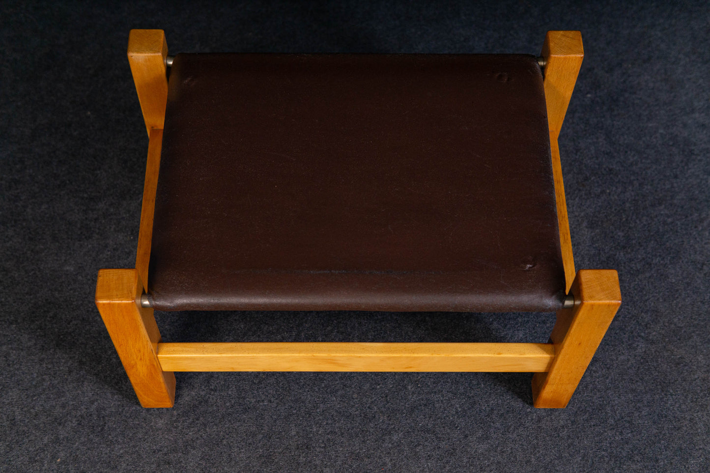ledersessel mit ottoman