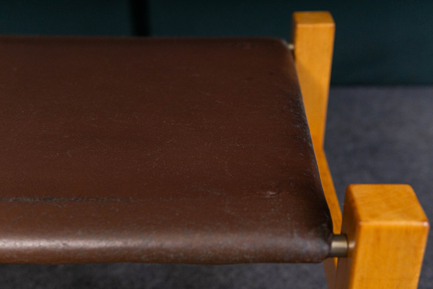 ledersessel mit ottoman