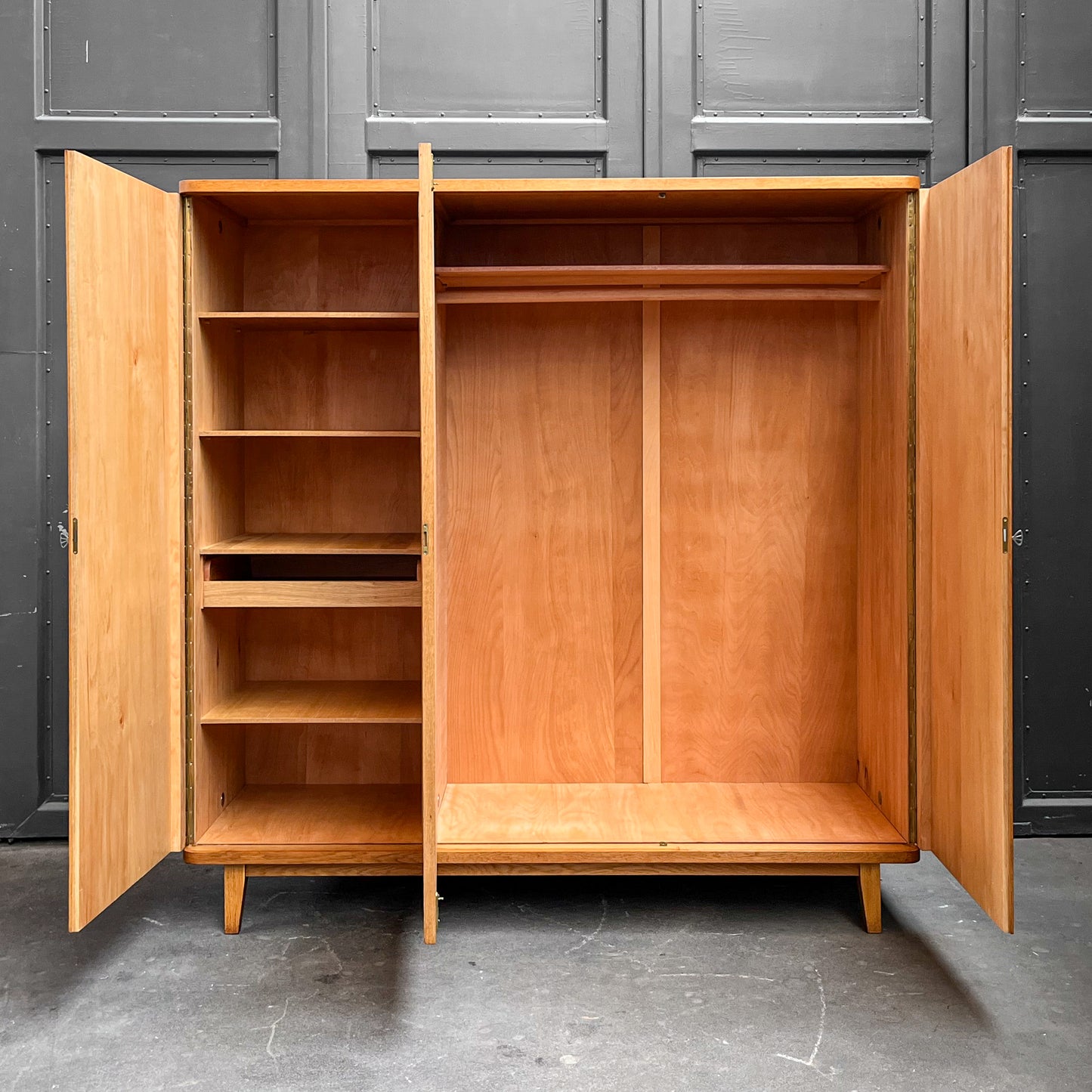 mid-century kleiderschrank in eiche & nussbaum - 1960er jahre