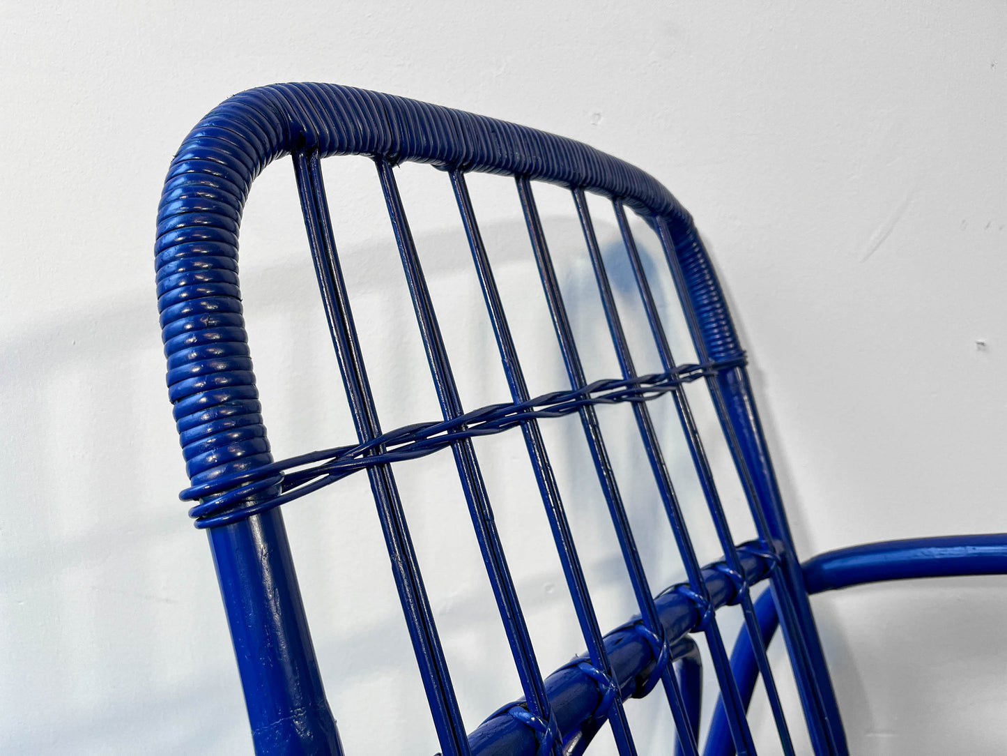 blauer stuhl aus bambus Y202_2201
