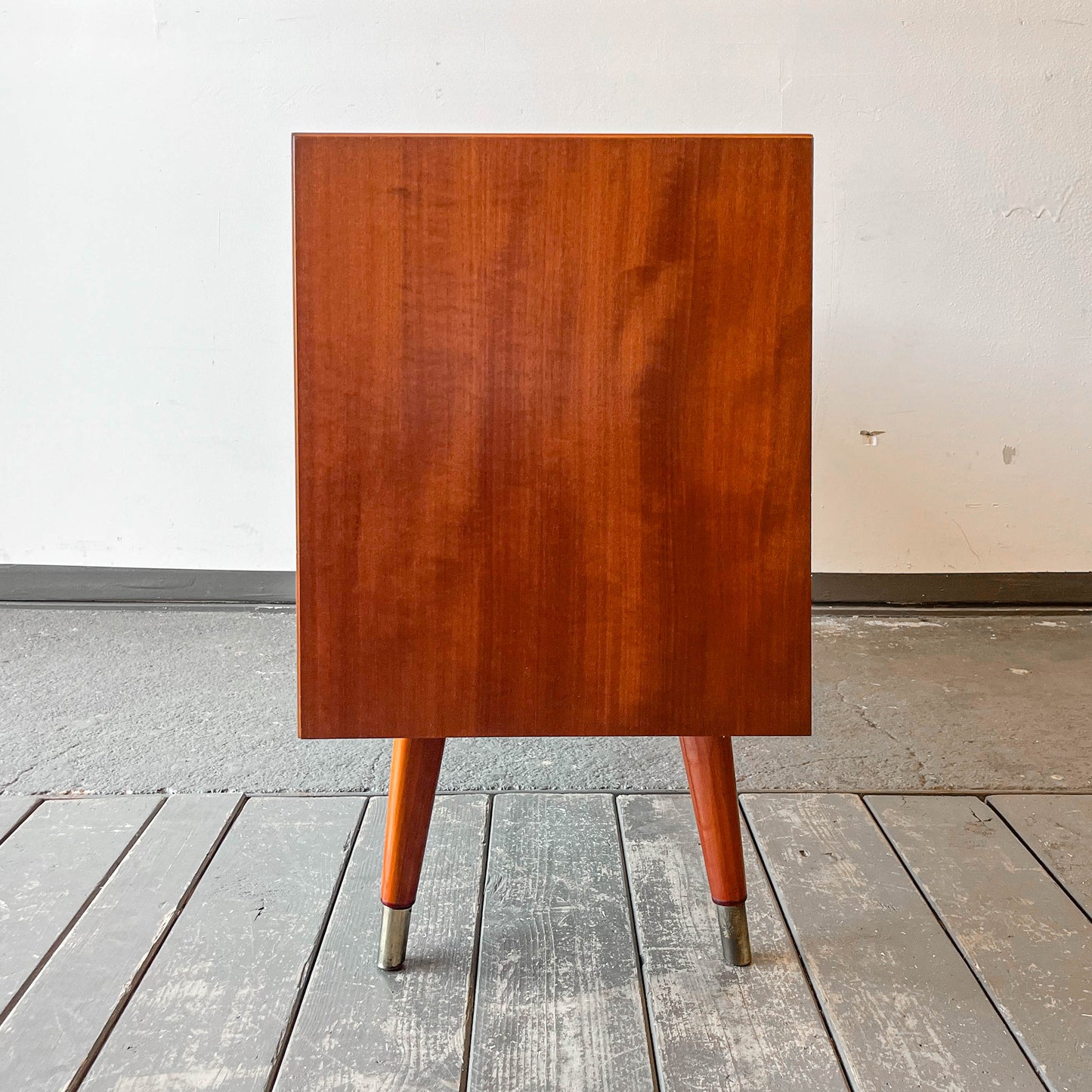 kleines sideboard Y303_0607