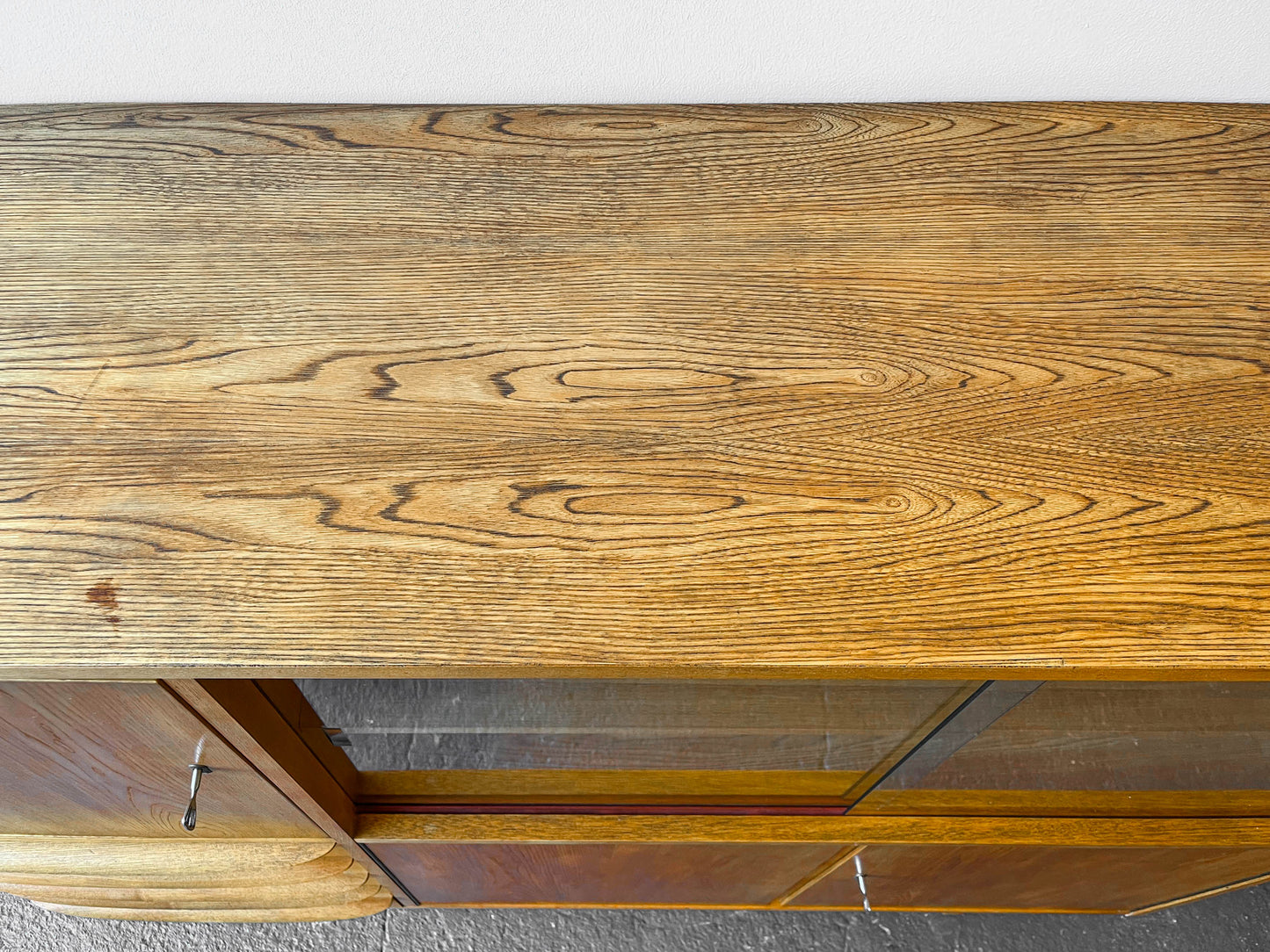 hellerau vitrinenschrank Y303_1901