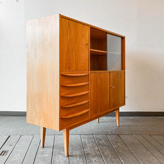 hellerau vitrinenschrank Y303_1901
