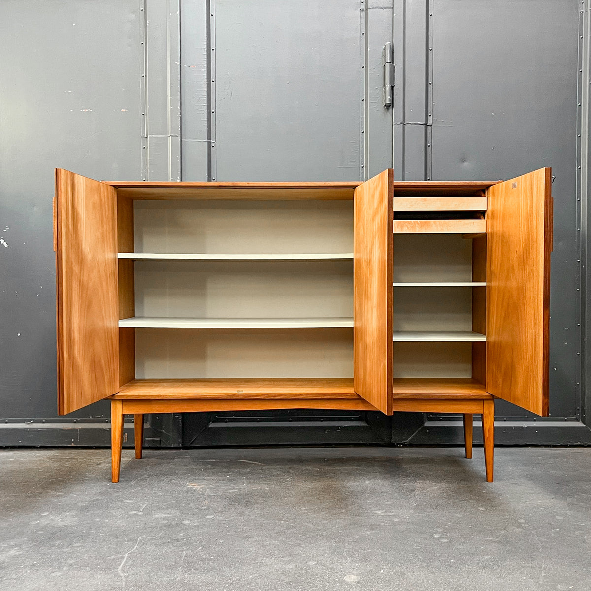 mid-century highboard in teak - 1960er jahre