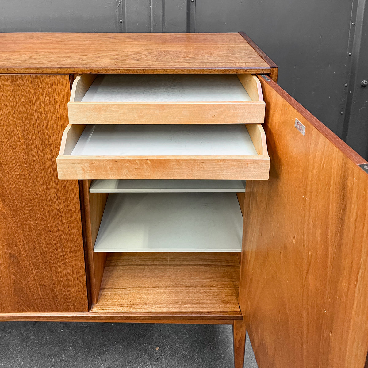 mid-century highboard in teak - 1960er jahre