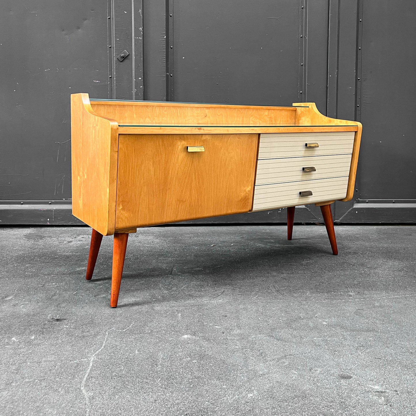 kleines mid-century sideboard Y311_3001