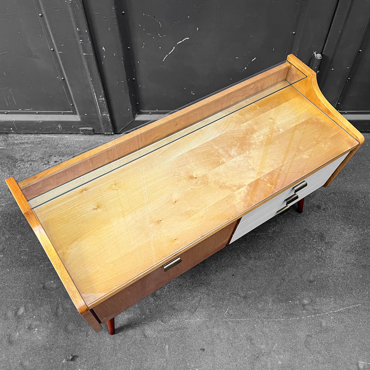kleines mid-century sideboard Y311_3001