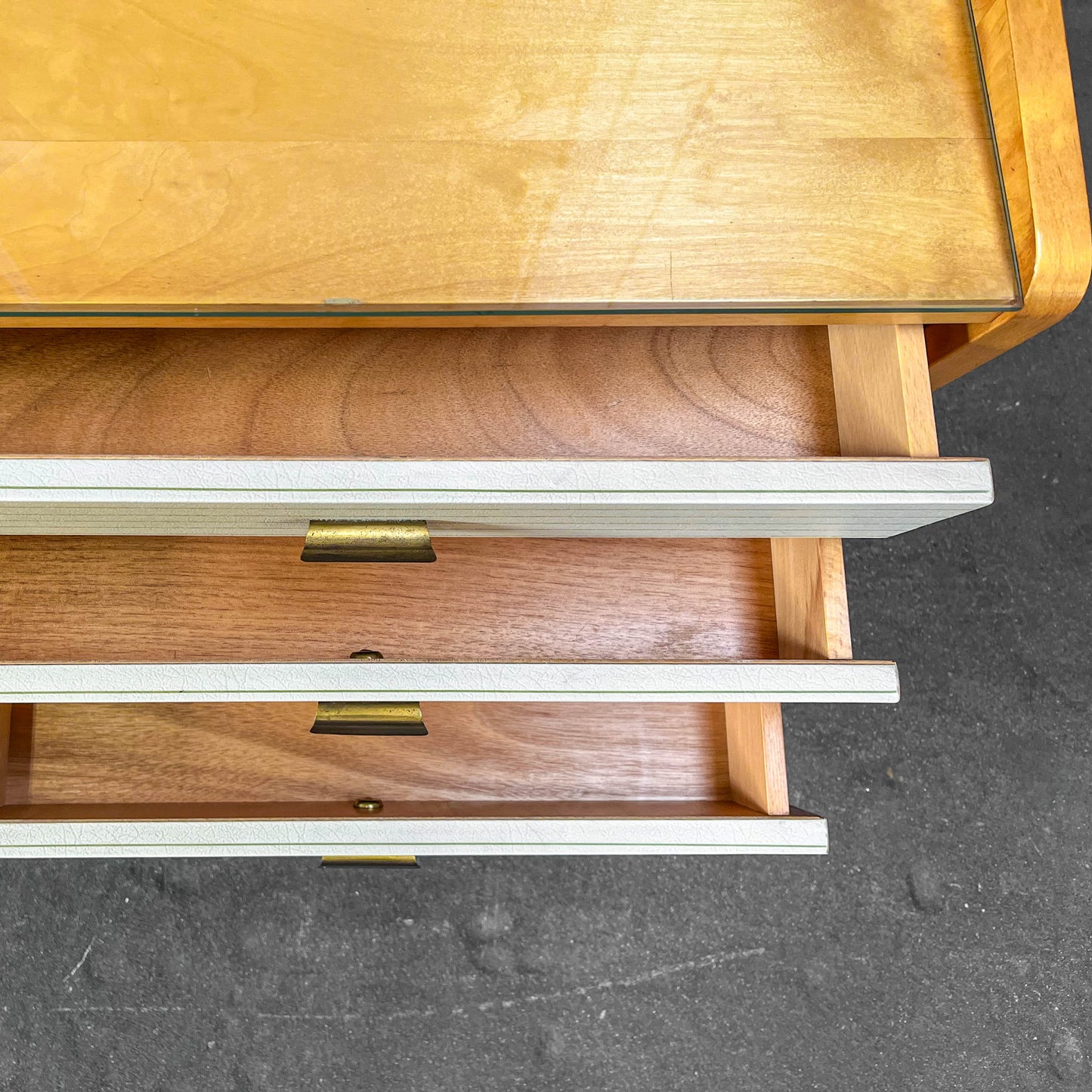 kleines mid-century sideboard Y311_3001