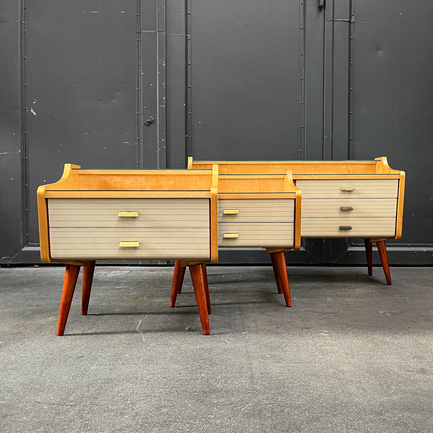 kleines mid-century sideboard Y311_3001