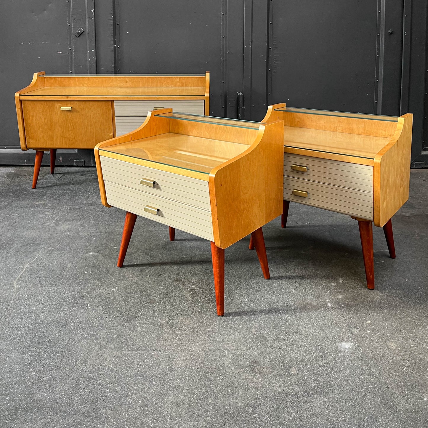 kleines mid-century sideboard Y311_3001