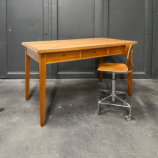 praktischer schreibtisch Y312_0701