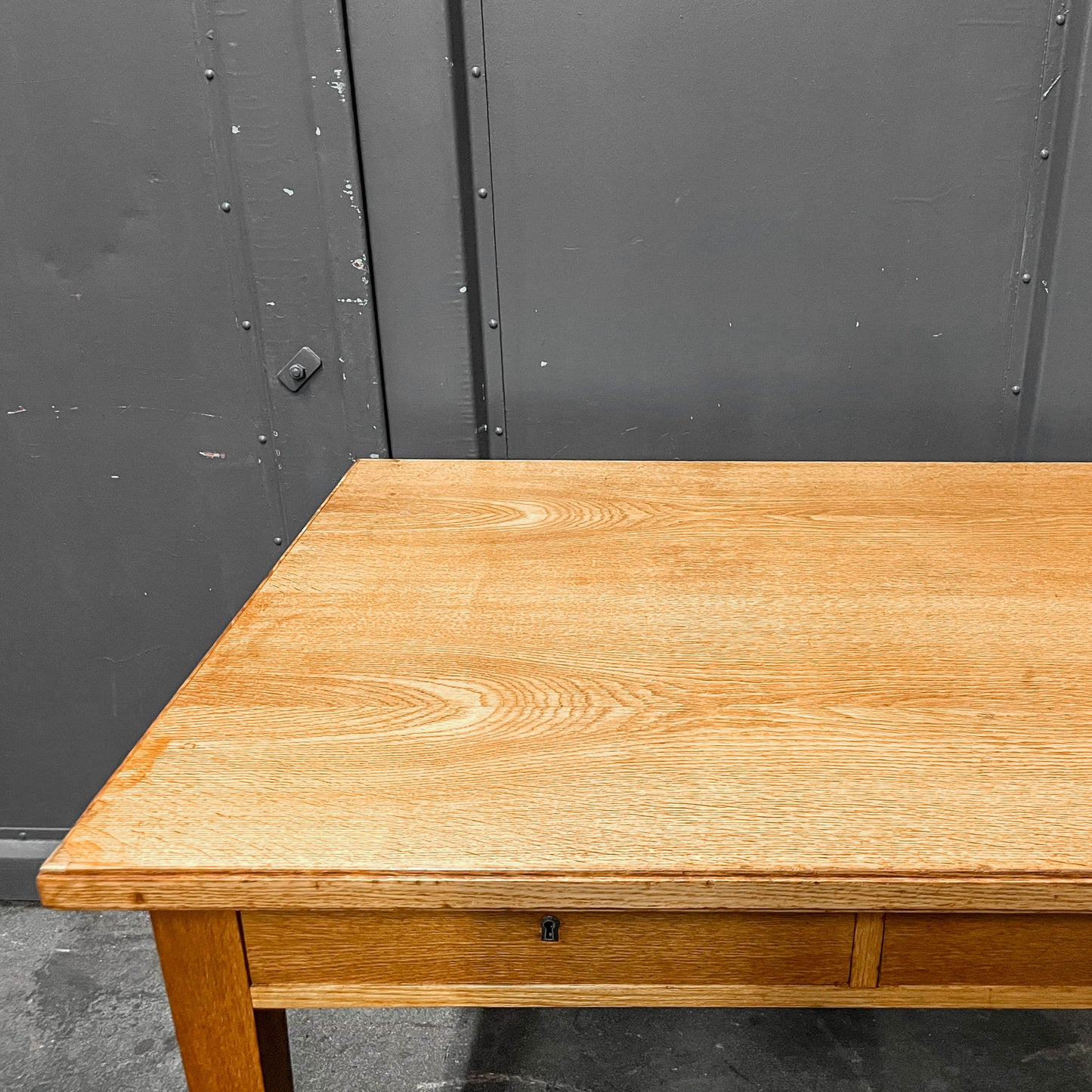 praktischer schreibtisch Y312_0701