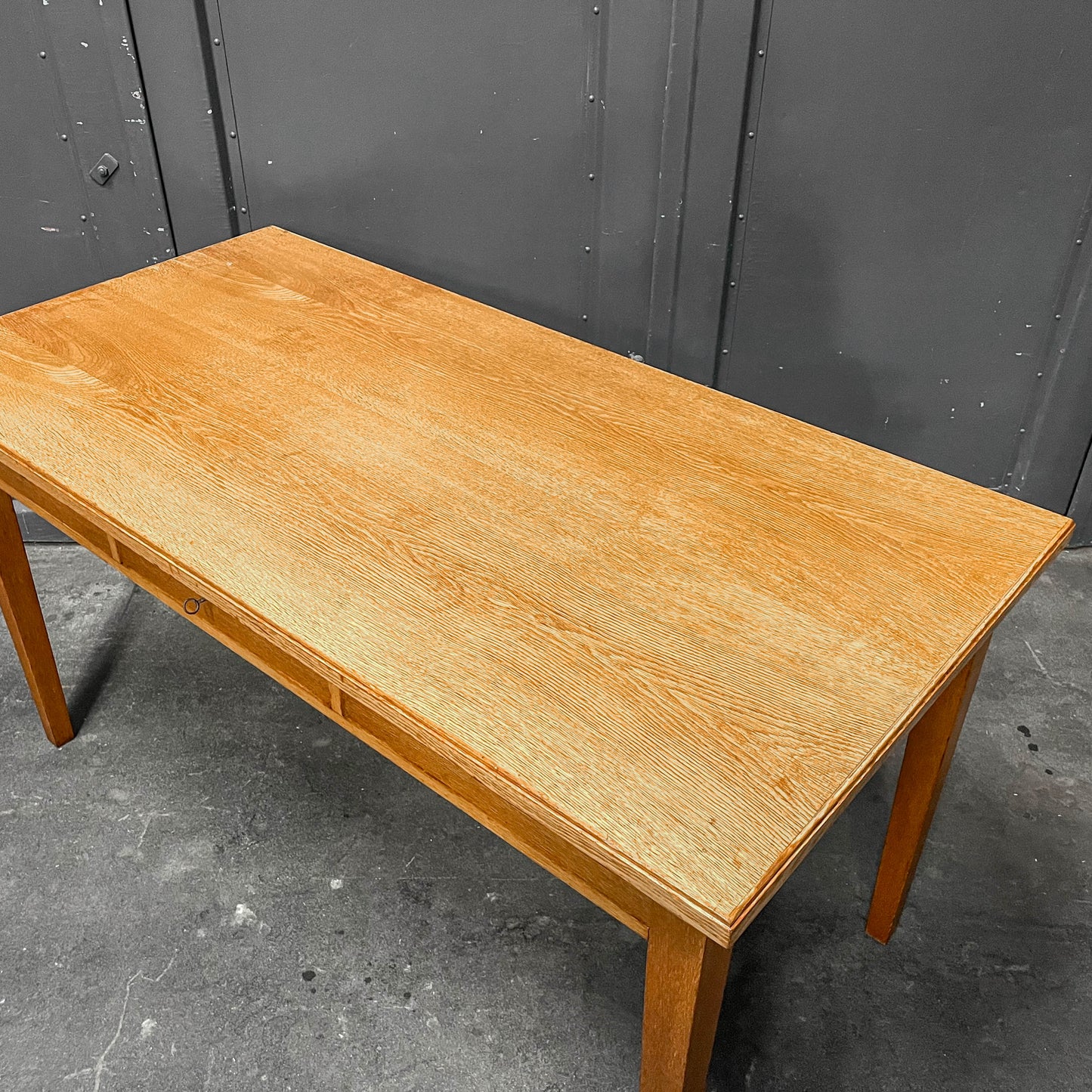 praktischer schreibtisch Y312_0701