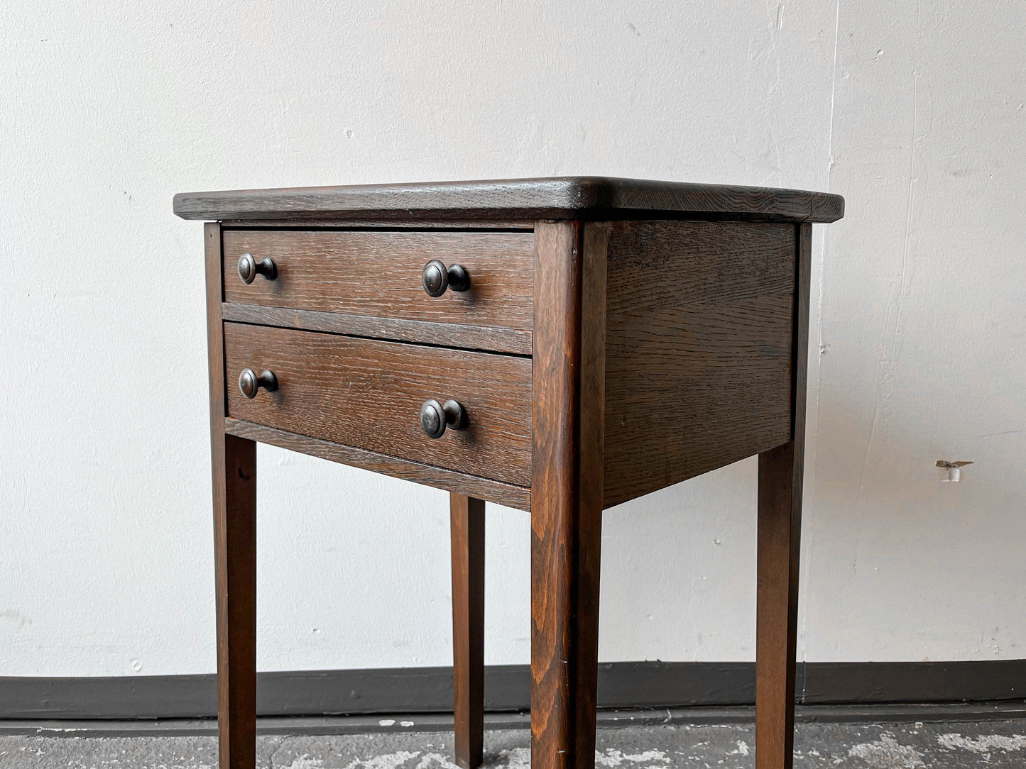 eleganter nähtisch Y210_0803