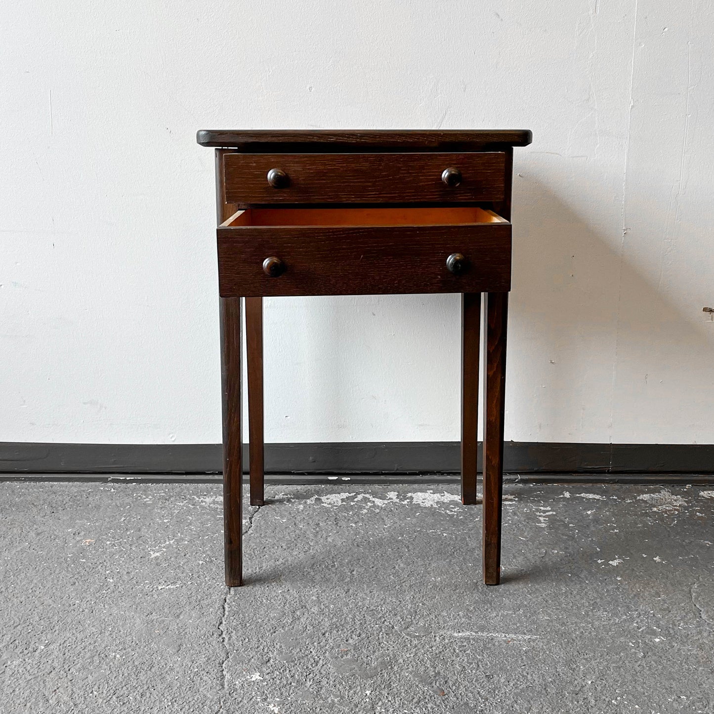 eleganter nähtisch Y210_0803