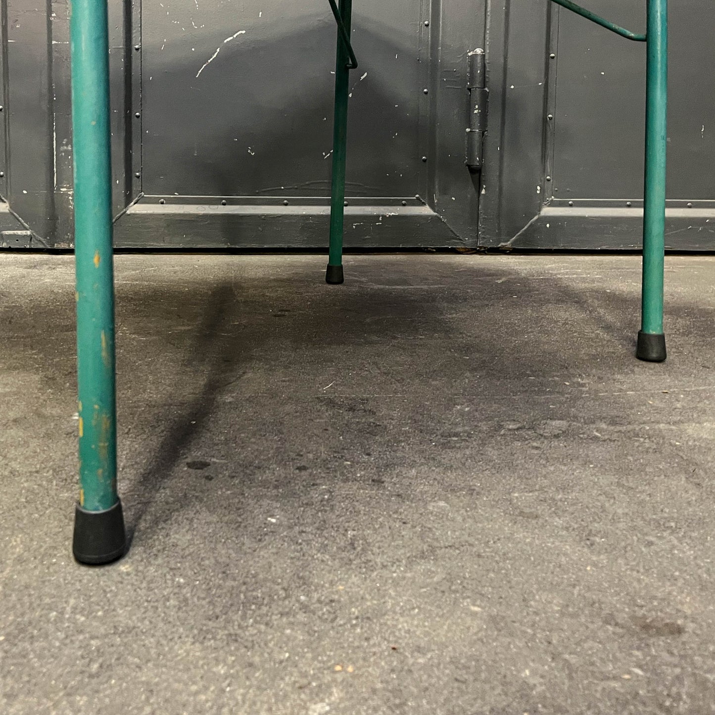 süßer vintage beistelltisch